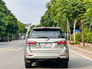 Xe Toyota Fortuner 2.7V 4x2 AT 2015