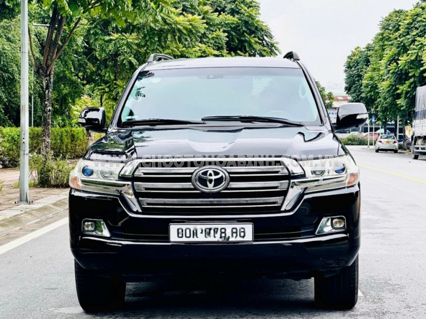 Toyota Land Cruiser VX 4.6 V8 2011