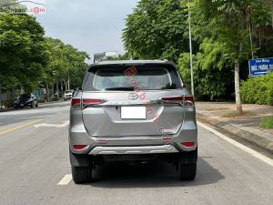 Xe Toyota Fortuner 2.7V 4x2 AT 2016