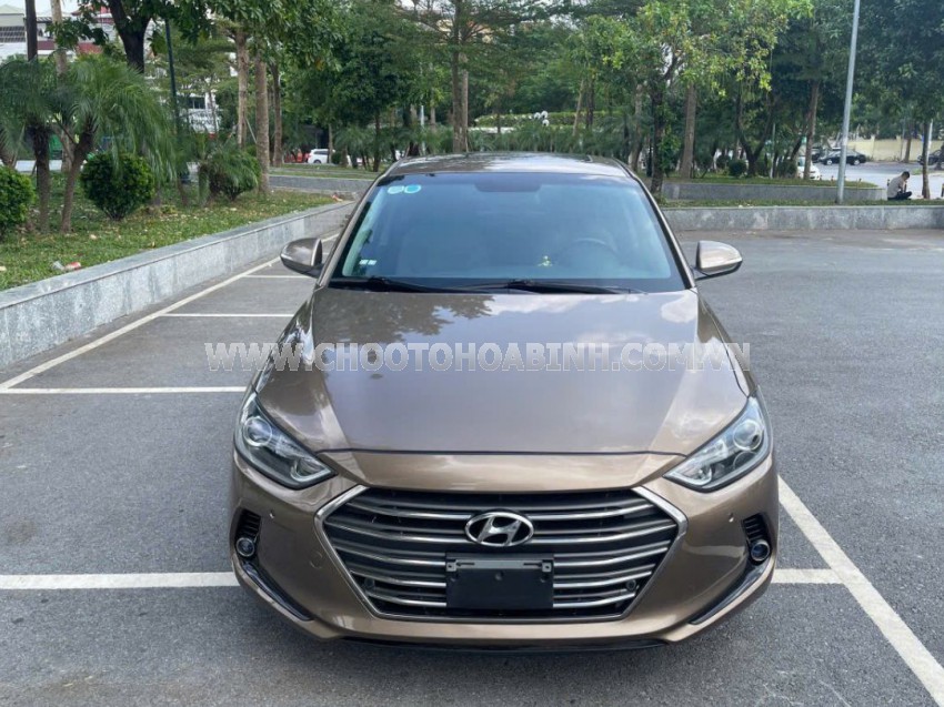 Hyundai Elantra 2.0 AT