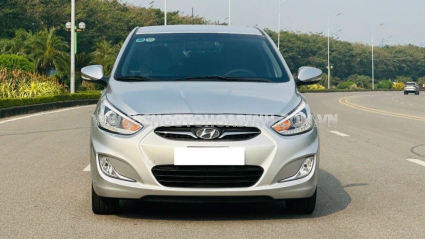 Hyundai Accent 1.4 AT