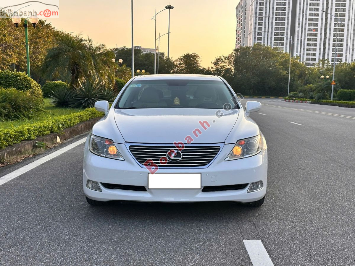 Lexus LS 460L