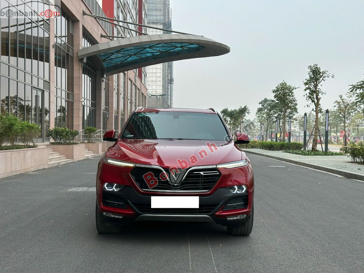 VinFast Lux SA 2.0 Premium 2.0 AT