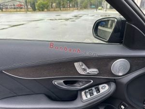 Xe Mercedes Benz C300 AMG 2019