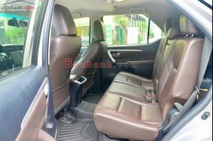 Xe Toyota Fortuner 2.7V 4x2 AT 2016