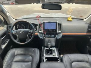Xe Toyota Land Cruiser VX 4.6 V8 2015