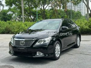 Xe Toyota Camry 2.0E 2013