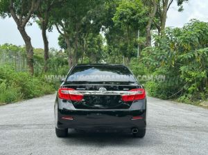 Xe Toyota Camry 2.0E 2013