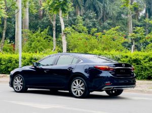 Xe Mazda 6 Premium 2.0 AT 2023
