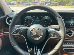 Xe Mercedes Benz E200 Exclusive 2023