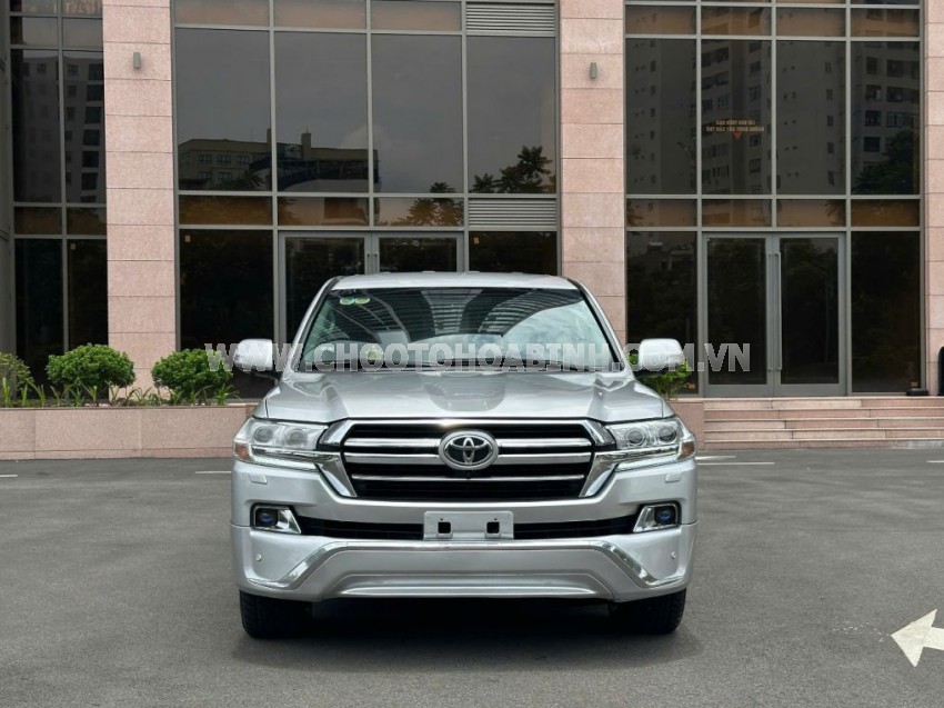 Toyota Land Cruiser VX 4.6 V8
