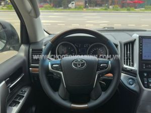 Xe Toyota Land Cruiser VX 4.6 V8 2015