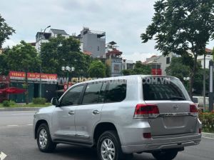 Xe Toyota Land Cruiser VX 4.6 V8 2015