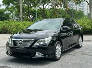 Xe Toyota Camry 2.0E 2013