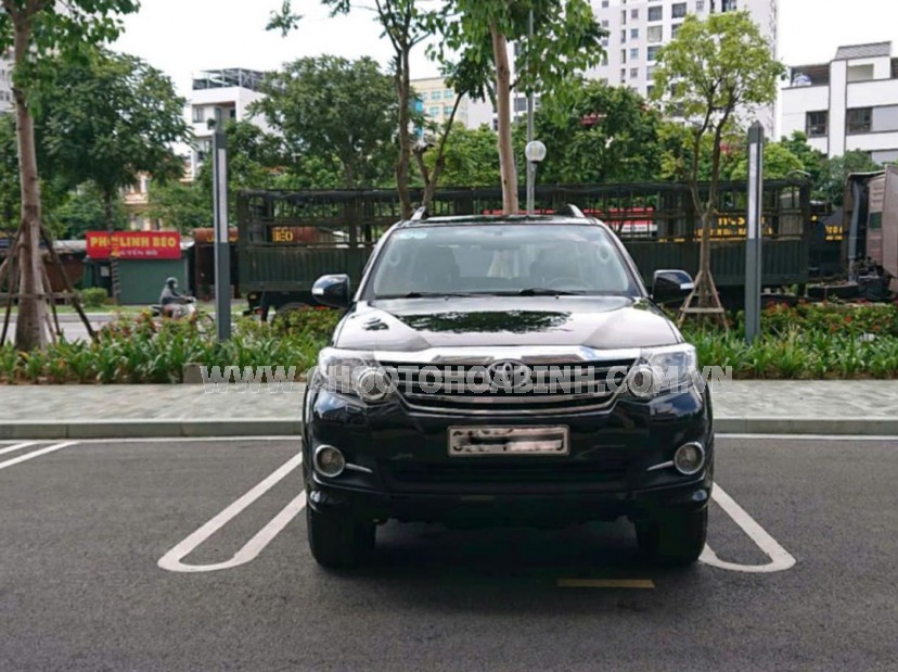 Toyota Fortuner 2.7V 4x4 AT
