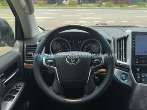 Xe Toyota Land Cruiser VX 4.6 V8 2015