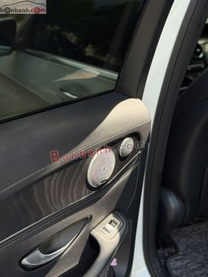 Xe Mercedes Benz GLC 300 4Matic 2018