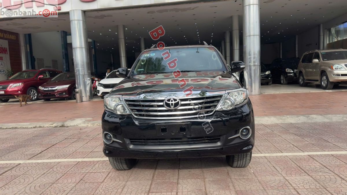 Toyota Fortuner 2.7V 4x2 AT 2015