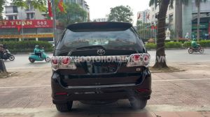 Xe Toyota Fortuner 2.7V 4x2 AT 2015