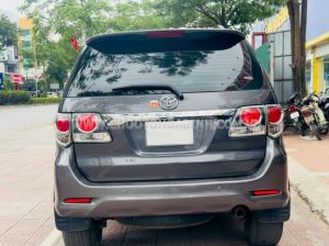 Xe Toyota Fortuner 2.7V 4X2 AT 2016