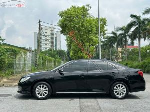 Xe Toyota Camry 2.0E 2013