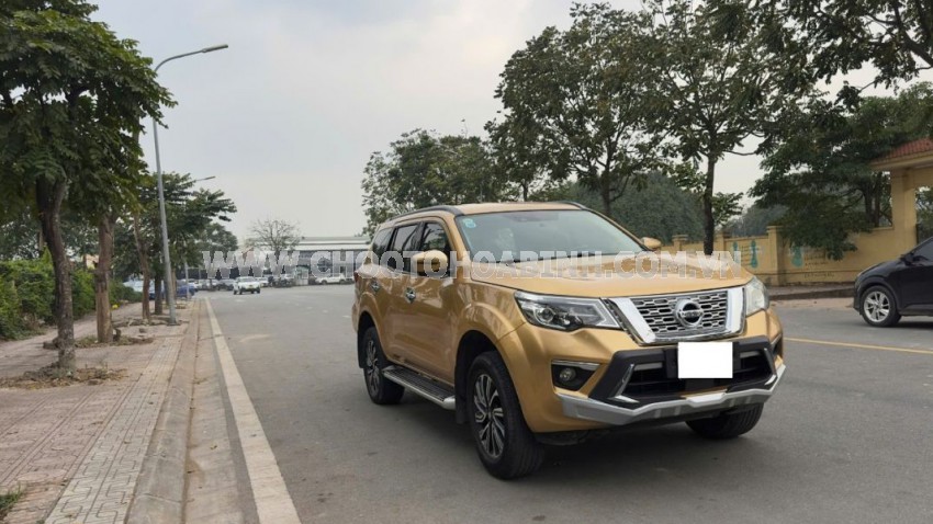 Nissan Terra V 2.5 AT 4WD