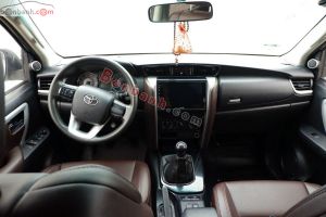 Xe Toyota Fortuner 2.4G 4x2 MT 2018