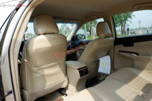 Xe Toyota Camry 2.0E 2014