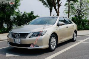 Xe Toyota Camry 2.0E 2014