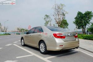 Xe Toyota Camry 2.0E 2014