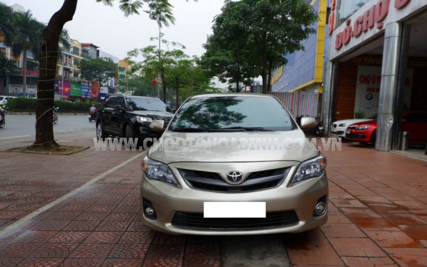Toyota Corolla altis 2.0V
