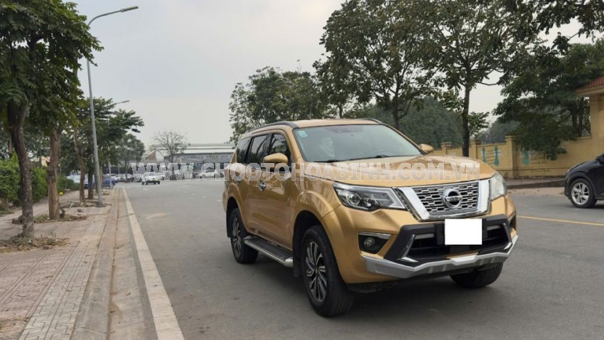 Nissan Terra V 2.5 AT 4WD