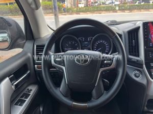 Xe Toyota Land Cruiser VX 4.6 V8 2014