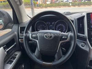 Xe Toyota Land Cruiser VX 4.6 V8 2014