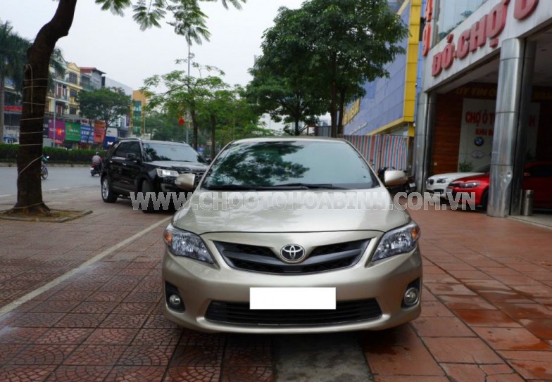 Toyota Corolla altis 2.0V 2011