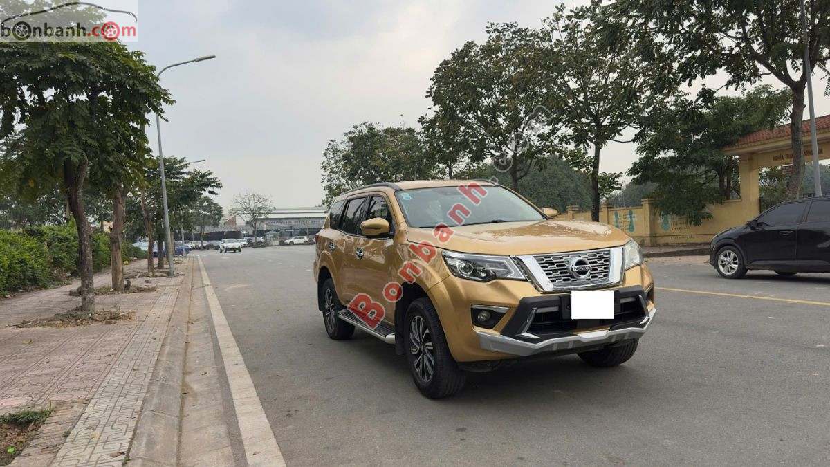 Nissan Terra V 2.5 AT 4WD