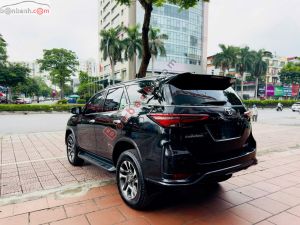 Xe Toyota Fortuner 2.4G 4x2 AT Legender 2020