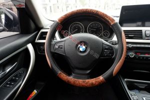 Xe BMW 320i 2014