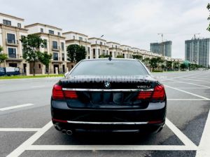 Xe BMW 730Li 2014
